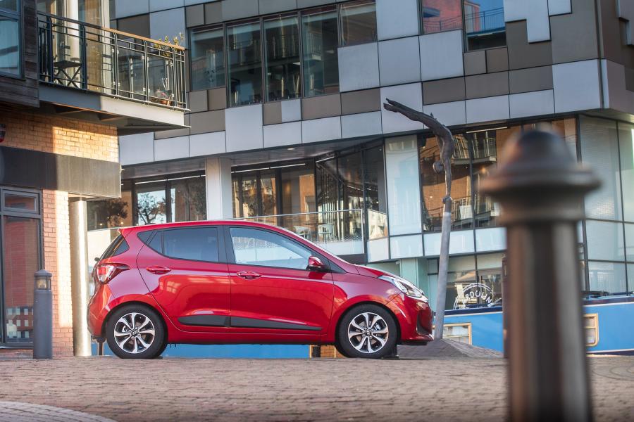  Hyundai i10 2016 года  (UK) (фото 17 из 41)